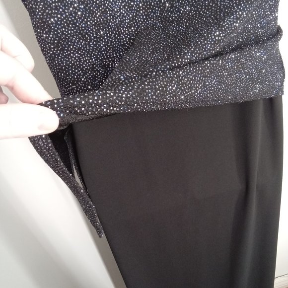 Stunning  full length gown by Daniel Laurent - Picture 3 of 4